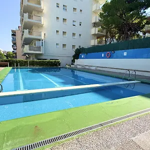 https://apartsalou-penedes.top-hotels-tarragona.com